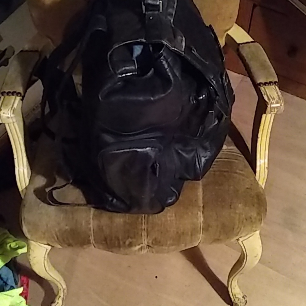 Leather Backpack - Picture 4 of 6